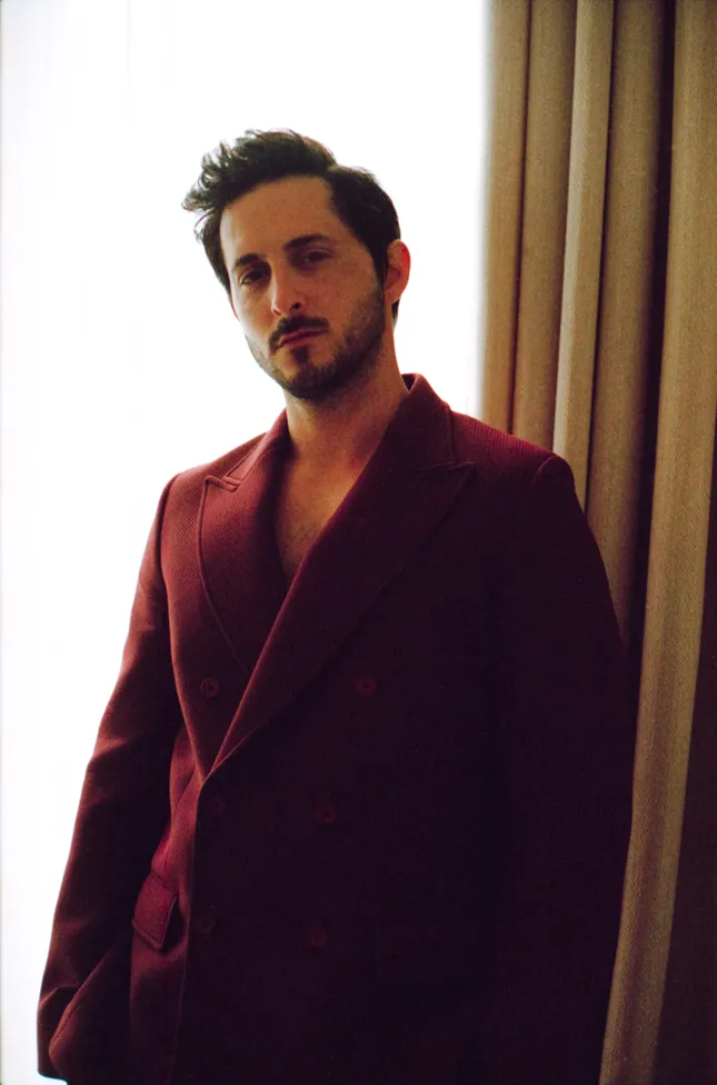 1883 Magazine
