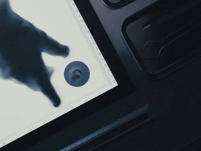 À L’OMBRE IN THE SHADE