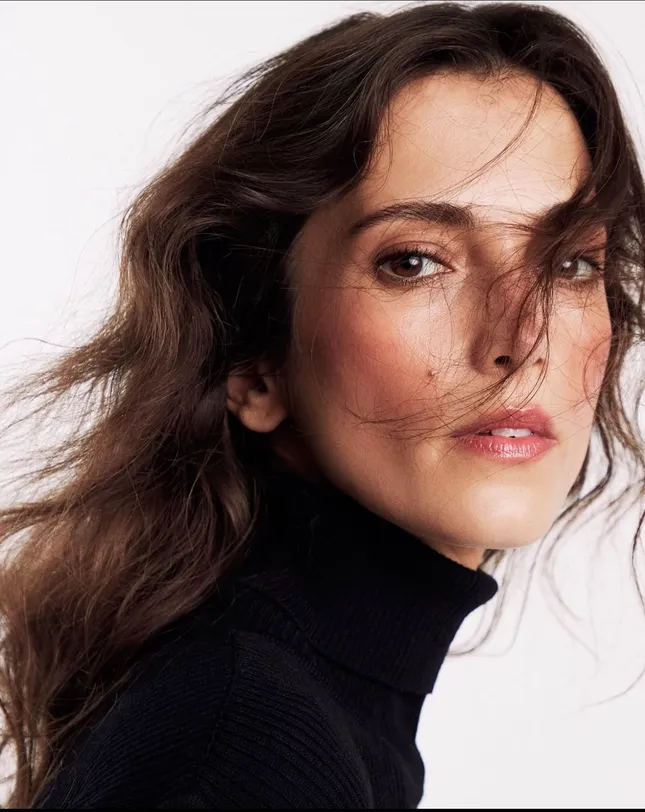 Numéro Netherlands: Sarah-Sofie Boussnina