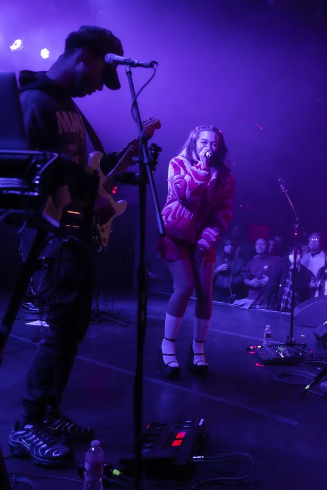Maye concert photos
