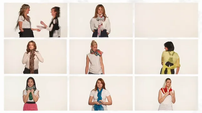 Rachel Roy How to wear a scarf