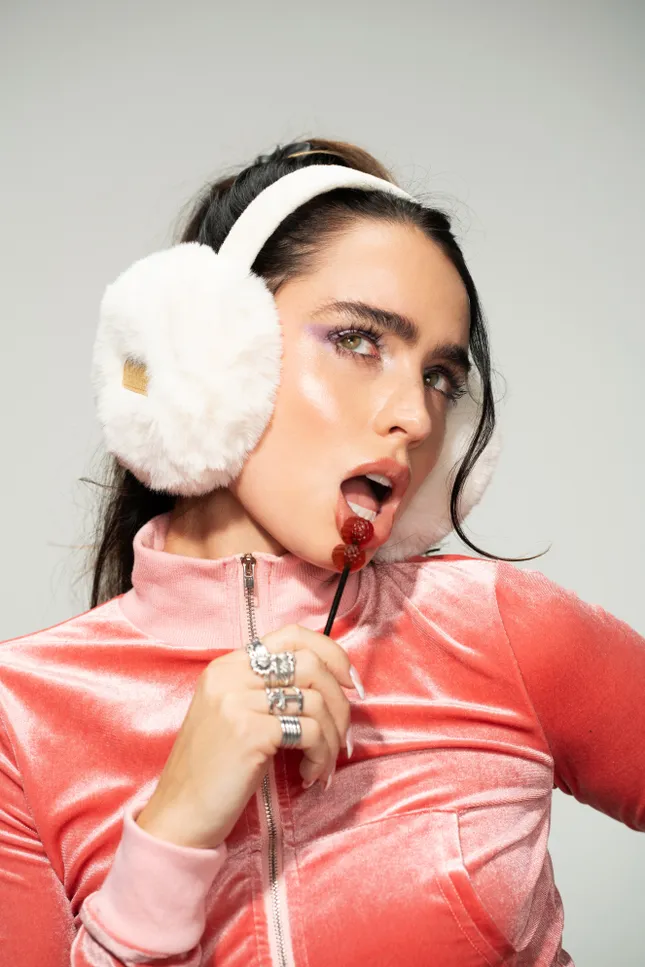 Retouching for Sommer Ray for Imarais