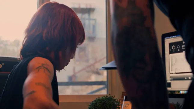 Short doc on Chandler Leighton a musician based in Los Angeles