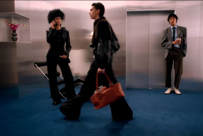‘WAITING ROOM’ - Numero