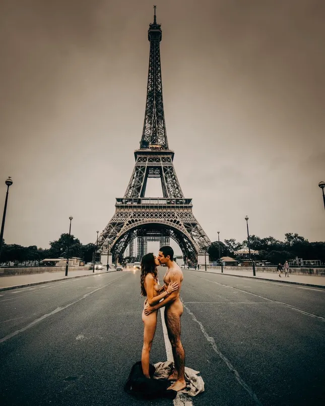 Eiffel Tower Love