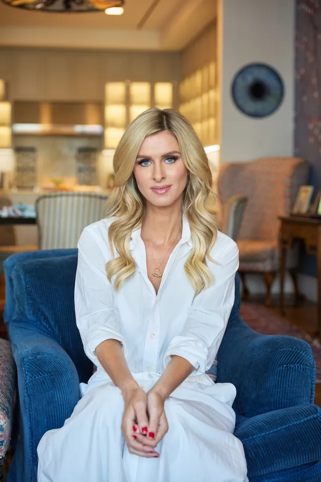 Nicky Hilton / Theo Grace