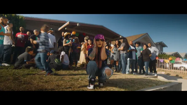Snow Tha Product “Que Oso”