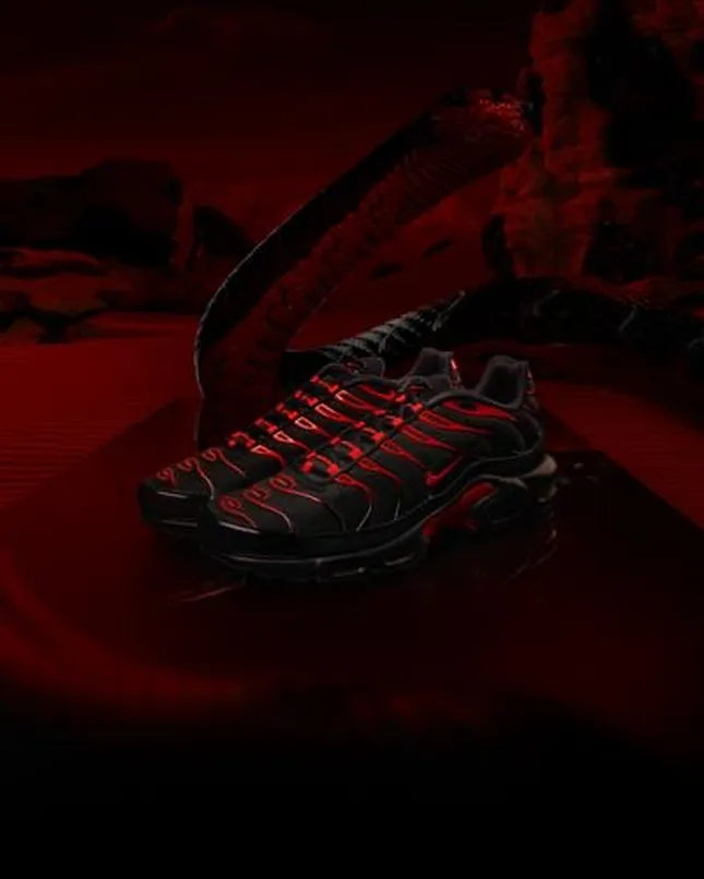 Nike Tn Red Bellied Black
