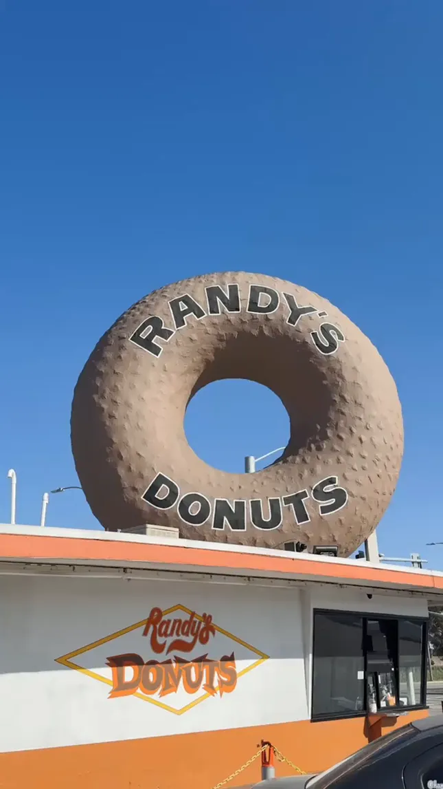 NYX Buttermelt Glaze x Randy's Donuts