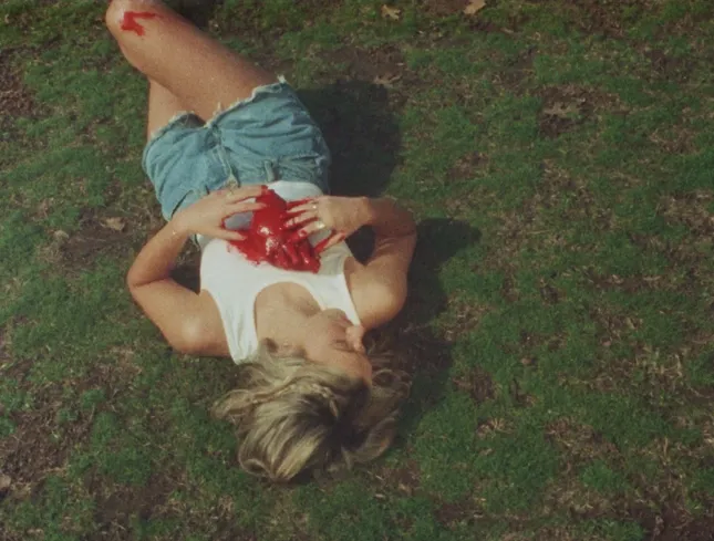 Georgia Webster - Delusional (Music Video)