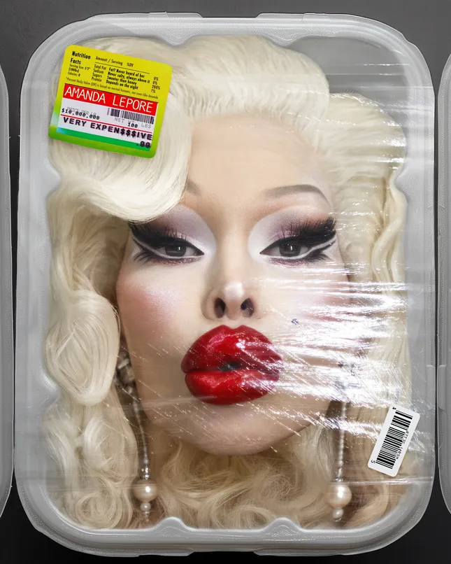 Editorial: AMANDA LEPORE