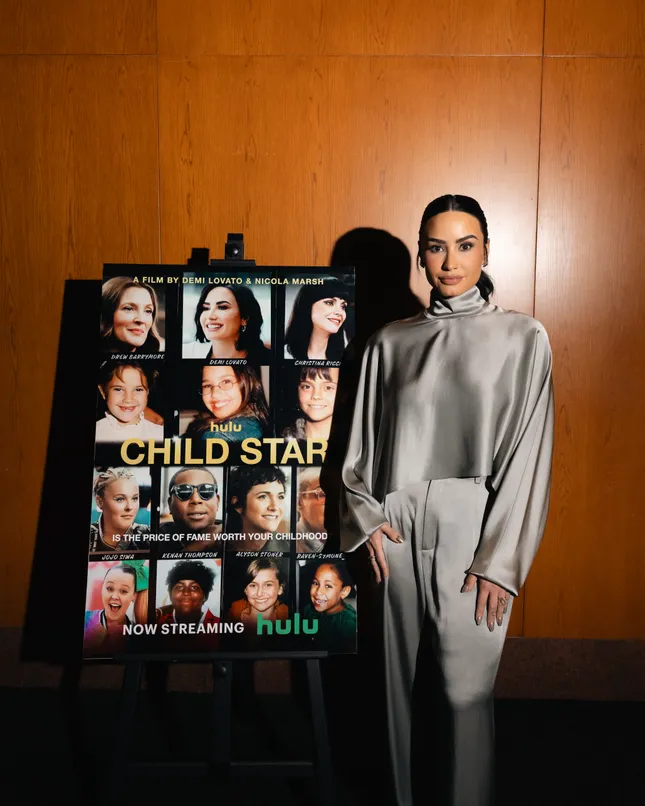 Demi Lovato Press Photos - Child Star